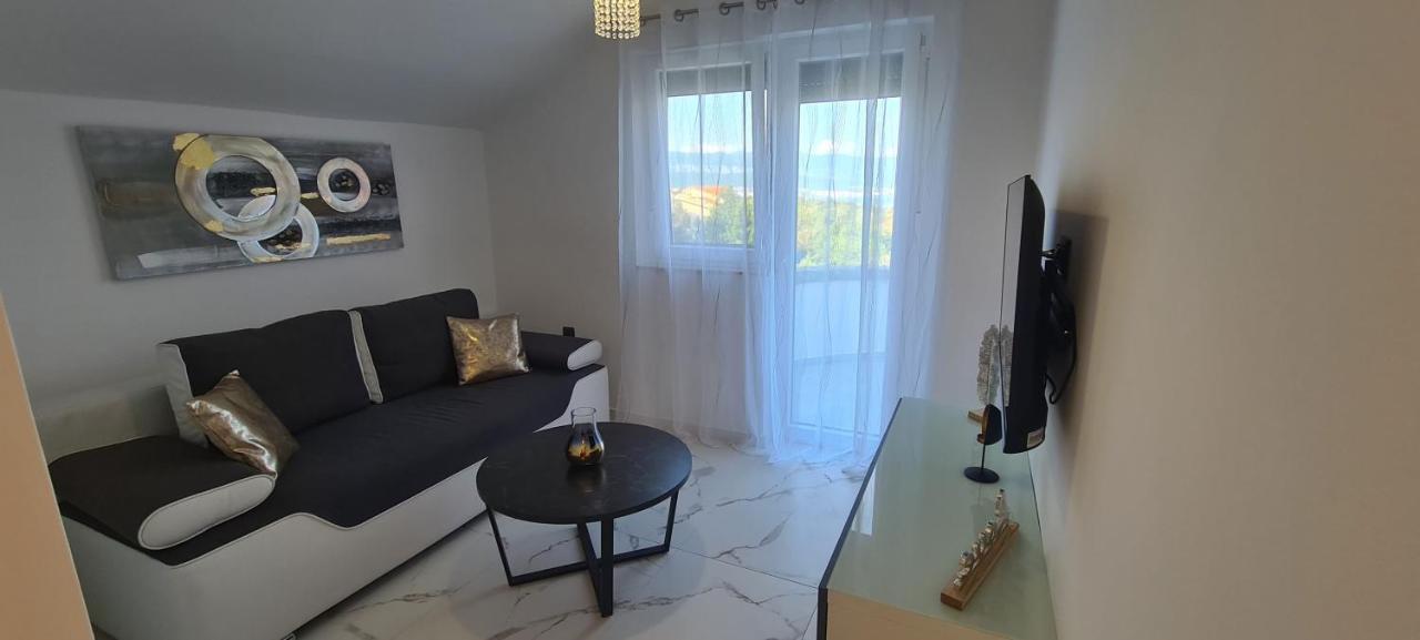 Apartments Rajna Чизичі Екстер'єр фото