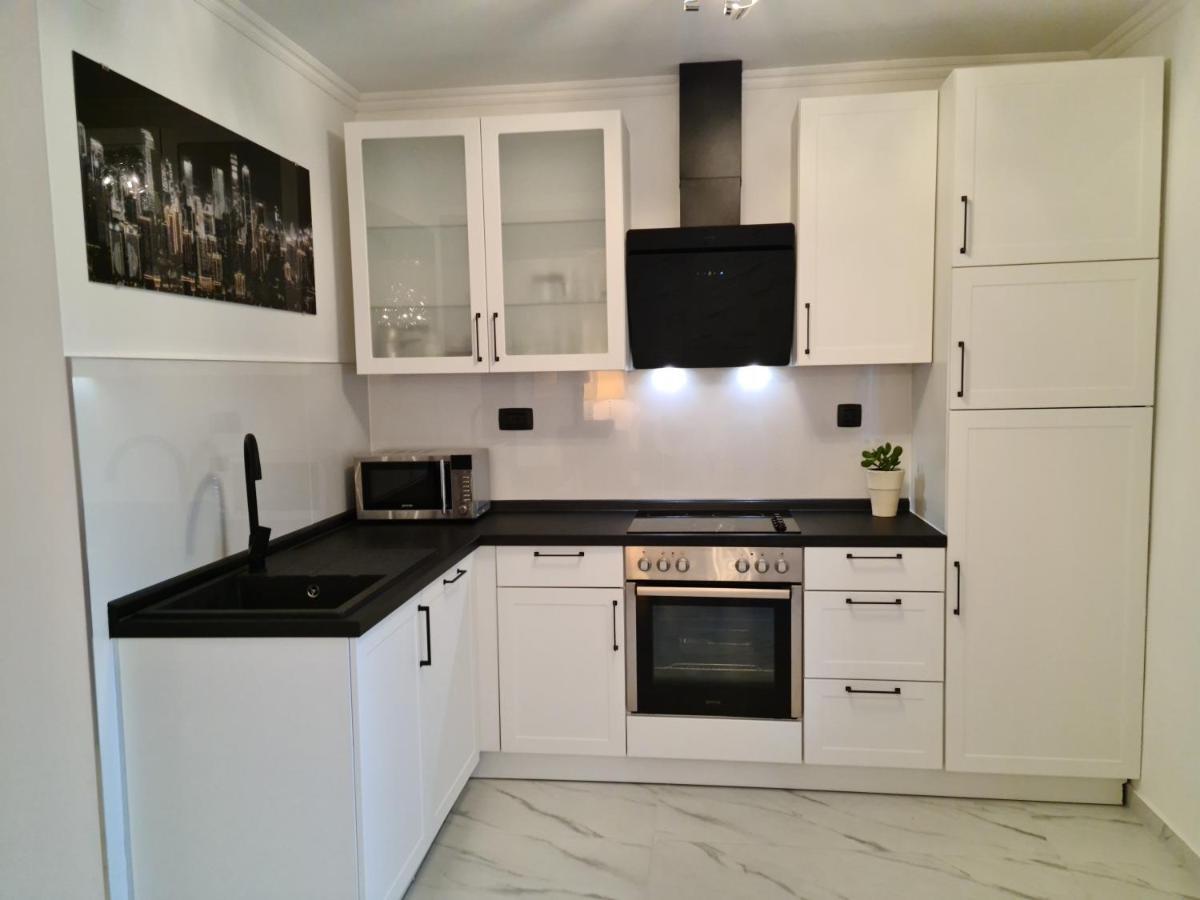 Apartments Rajna Чизичі Екстер'єр фото